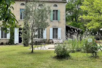 Image de Maison de caractère située dans un écrin de verdure