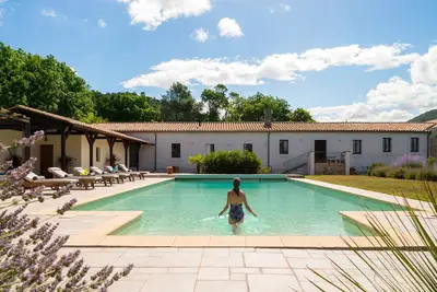 Image de Une propriété extraordinaire dans le pays dans le Sud-Ouest de la France