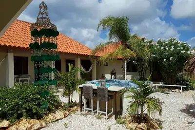 Hamac Studio; seulement 1 minute de la meilleure plage de plongée, Bachelor Beach!