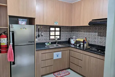 2br & 2Bath Maison de ville entièrement meublée près de Centro Nag