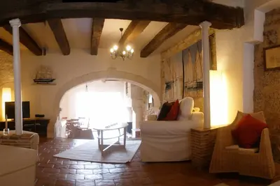 Image de Spacieux tranquille Riverside Apartment