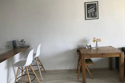 Image de Appartement avec un lit dans Axis Palace 2