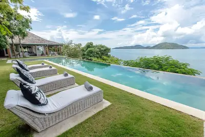 Superbe villa de 6 chambres avec de belles vues sur l'océan