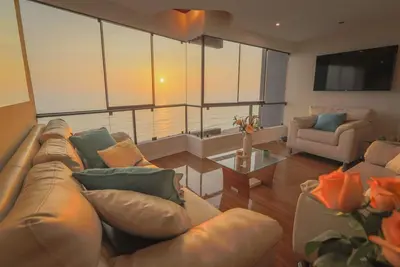 Image de Oceanfront Penthouse Ă Miraflores