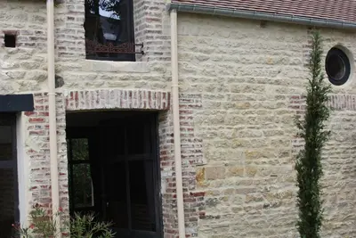 Image de Belle maison ancienne rénovée dans le centre de Cabourg, grand jardin