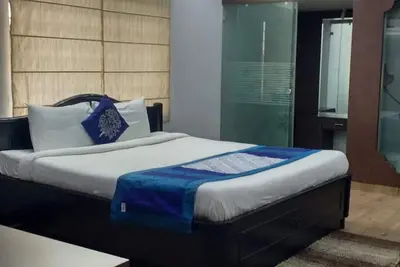 Image de Chambre 3 lits Hitech Shilparamam Guest House