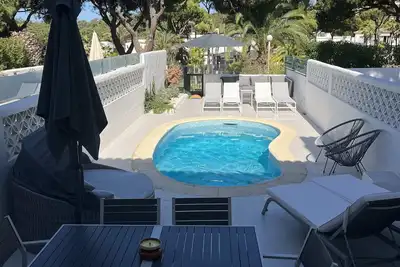 Maison de ville avec piscine privée