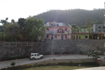 Image de Appartement entier avec vue sur la colline