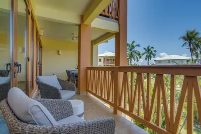 Image de Superbe appartement sur la plage avec piscine à débordement et jetée