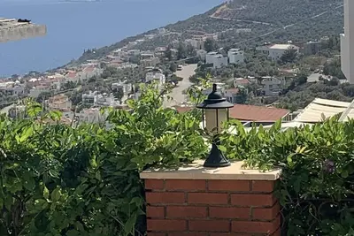 Villa individuelle de luxe avec piscine privée et vue fantastique sur la mer