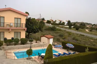 Image de Kapsalia Villas En quelques minutes de marche Village Square avec vue sur mer et vue sur la montagne