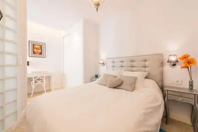 Image de Centre Chamberi Superbe Suite Studio de Luxe avec WiFi Haut Débit et Ac / Chauffage