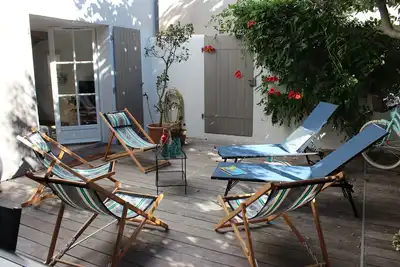 Image de Maison cœur de St Martin extérieur et garage 6 personnes 3 chambres
