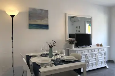 Étage supérieur / Vue mer / montagne / Rénové à partir du 6 août