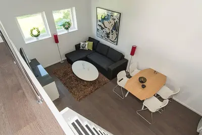 Image de Petite maison moderne, à 300 m de la gare