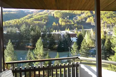 Image de Appartement très bien rénové au 4ème étage (asc), grande baie vitrée plein sud.