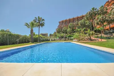 Bel appartement à 5min à pied de la mer avec piscine commune