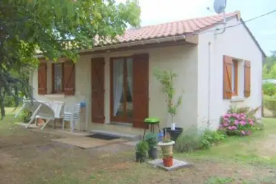Image de Maison individuelle avec jardin