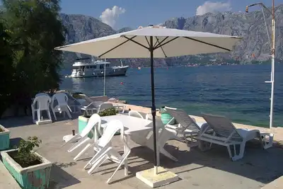 Appartement 2 chambres en bord de mer, avec terrasse en bord de mer, à 5 mètres de la mer