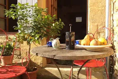 Image de Appartement de luxe «juste pour deux» dans un authentique village français perché