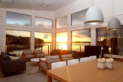 Image de Villas de luxe à droite sur le lac Päijänne et Parc national de Päijänne