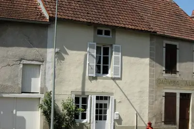 Image de Charmante maison traditionnelle en pierre dans un charmant village