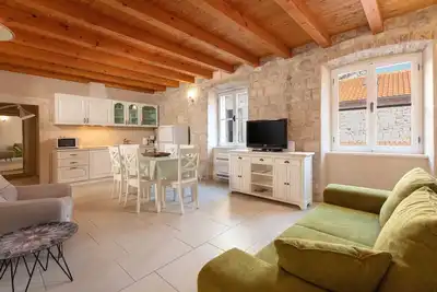 Image de Appartement familial Heritage Mama 1 à Omiš, parking gratuit
