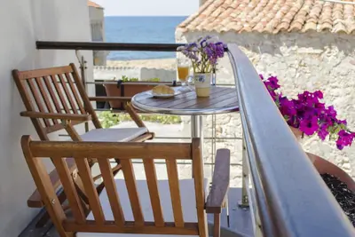 Image de Loft Chania, au bord de l'eau avec vue sur la mer de Crète