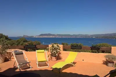 Image de Appartement duplex 6 personnes, terrasse 55 m2, vue mer exceptionnelle.