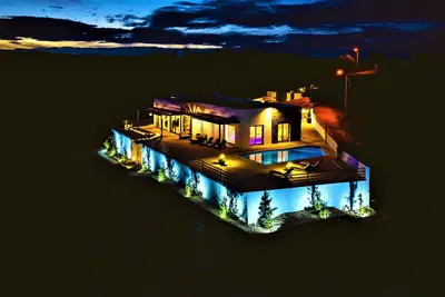 Image de Villa paradisiaque de Lara avec vue sur l'océan.