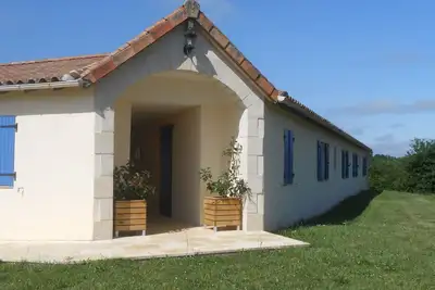 Image de Appartement familial Hortensia en Dordogne, avec piscine & vue magnifique