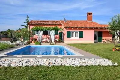 Image de Casa Moreda, conviviale et familiale, des vacances paisibles, sel agréable piscine sistem de l'eau