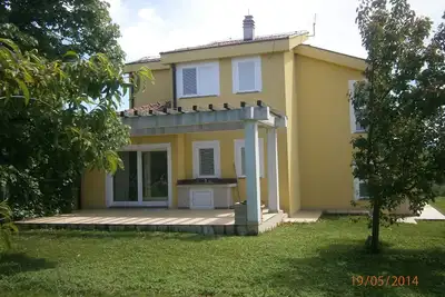 Image de Le magnifique Villa Ivanka avec un beau jardin et verger