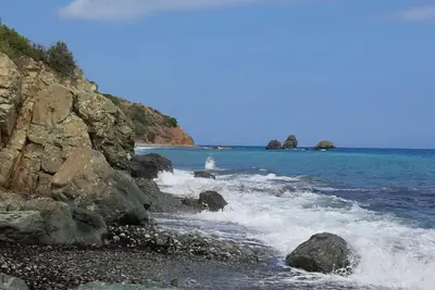 Manoleas Taverna et chambres à louer