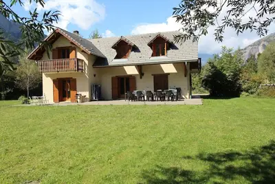 Image de Maison et jardin impressionnants Ă Bourg d'Oisans, Cycliste bienvenus, Garage, Wifi