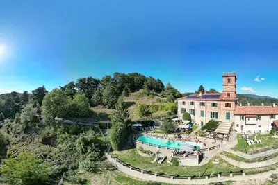 Image de Palazzo K - (ap 2) Large 2 bedroom apartment in farmhouse with pool for families