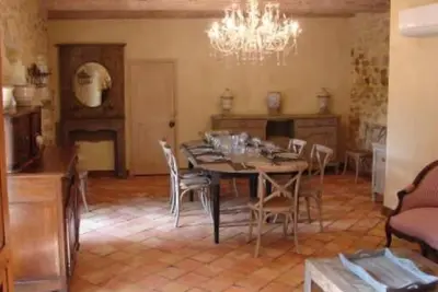 Image de Demeure de charme, Séjour détante, piscine couverte à partager