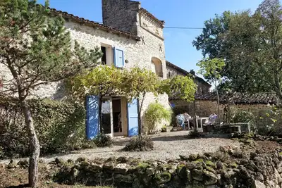 Image de Maison de caractère avec piscine près de Senouillac