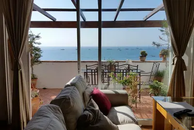 Image de 1ère ligne Beach Apartment. 1ère ligne Beach Apartment.