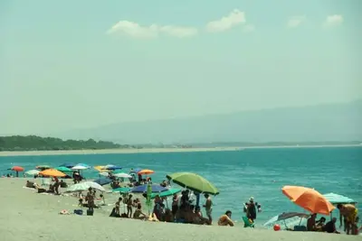 Image de Appartement de vacances avec vue mer et montagne