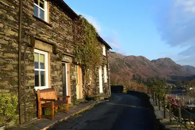 Image de Miner's Cottage: Cottage traditionnel avec vue sur le lac