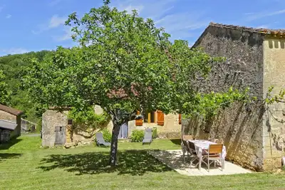Image de Belle maison rénovée en Dordogne, près de Lalinde, Couze et Beaumont.