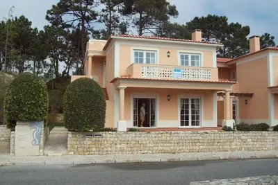 Image de Un spacieux appartement de 3 chambres sur un terrain de golf de championnat.
