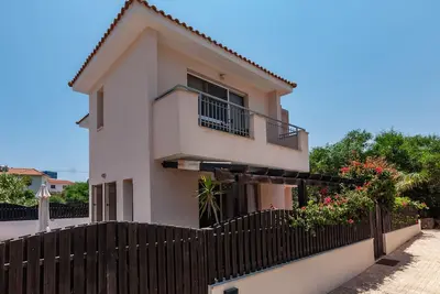 Image de Villa individuelle, piscine privée, grand terrain d'angle, et WiFi! !