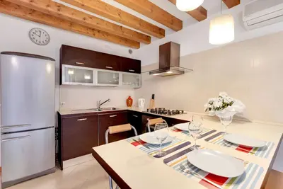 Image de Appartement central, air conditionné, wi-fi gratuit