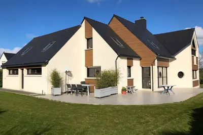 Image de superbe maison idéalement située 220 m2