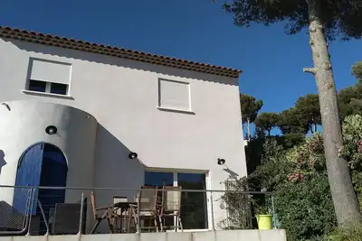 Image de Maison pour 6 personnes piscine centre village carry