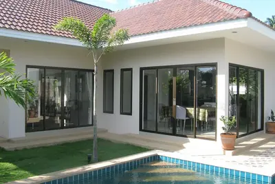 Image de Modern family friendly Pool Villa, à 12 kilomètres des attractions de Pattaya.