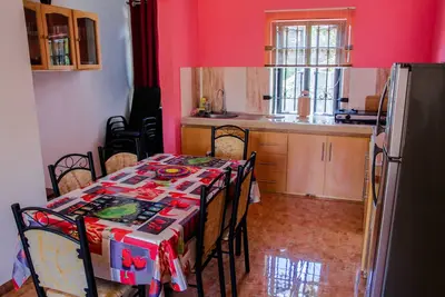 Image de Les Piments - Maison Neuve Ă 2 minutes Ă pieds de la plage - Appart 2