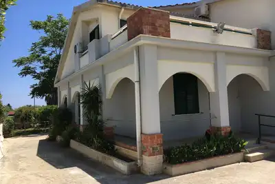 Image de Grande villa à la campagne à 700 m de la mer